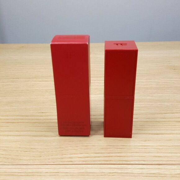 TOM FORD Matte Lipstick Shade 100 100 Love Collection - Picture 2 of 7